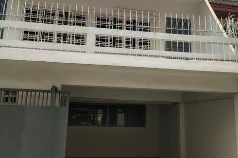 3 Bedroom Townhouse for rent in Khlong Tan Nuea, Bangkok