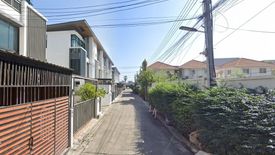 3 Bedroom Townhouse for rent in Cozy Satreewittaya 2 Soi 10, Chan Kasem, Bangkok