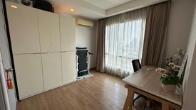 2 Bedroom Condo for rent in Thru Thonglor, Bang Kapi, Bangkok near MRT Phetchaburi