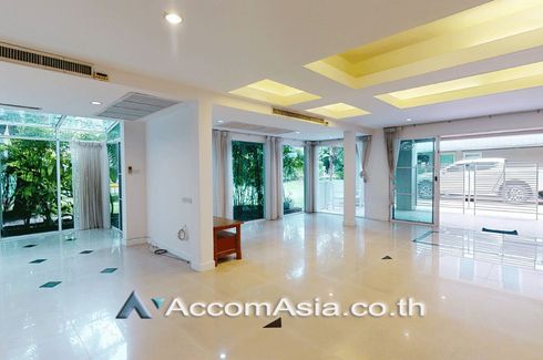 4 Bedroom House for rent in Phra Khanong, Bangkok near BTS Ekkamai