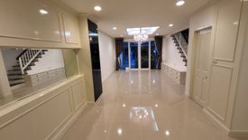 3 Bedroom Townhouse for sale in Town Avenue Rama 9, Hua Mak, Bangkok