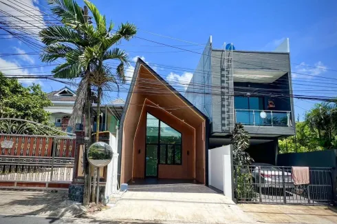 2 Bedroom House for sale in Wichit, Phuket