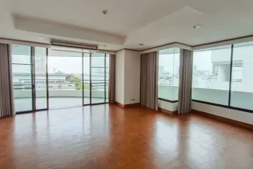 3 Bedroom Condo for rent in Baan Yen Akard, Chong Nonsi, Bangkok near MRT Lumpini