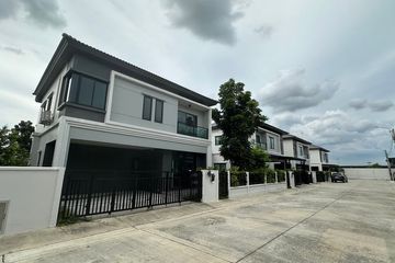4 Bedroom House for sale in Sam Wa Tawan Tok, Bangkok