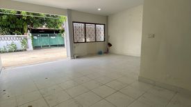 2 Bedroom Townhouse for rent in Thung Song Hong, Bangkok near MRT Government Complex