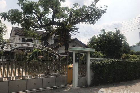 9 Bedroom House for sale in Don Mueang, Bangkok