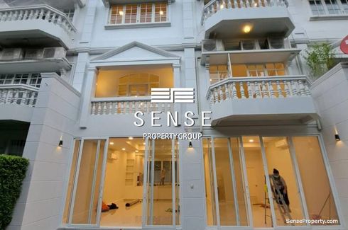 4 Bedroom Townhouse for rent in Khlong Tan Nuea, Bangkok near BTS Phrom Phong