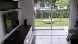 3 Bedroom House for rent in Dokmai, Bangkok