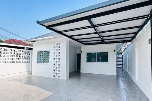 2 Bedroom House for sale in Rungrueang Village, Nong Prue, Chonburi