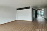 Office for rent in Dokmai, Bangkok