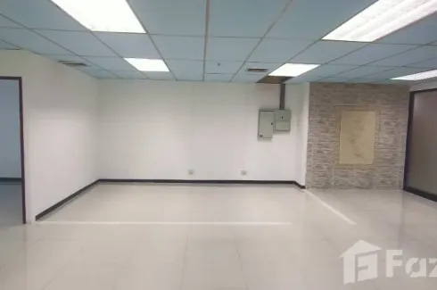 Office for rent in Phayathai Plaza, Thung Phaya Thai, Bangkok near BTS Phaya Thai
