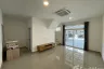 3 Bedroom Townhouse for rent in Casa City Ratchaphruek - Rama 5, Bang Len, Nonthaburi