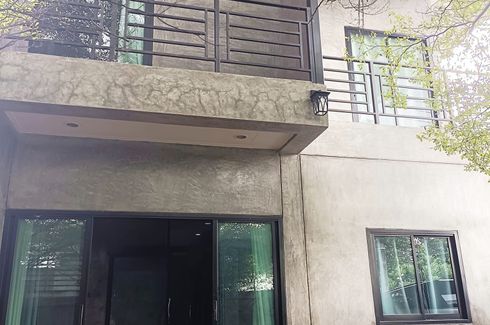 3 Bedroom House for sale in Khlong Chan, Bangkok