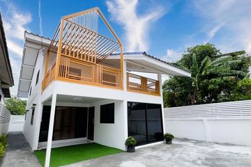 4 Bedroom House for sale in Khlong Chan, Bangkok