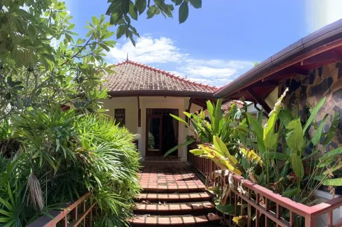 5 Bedroom Villa for sale in Baan Rommai Chailay, Ratsada, Phuket