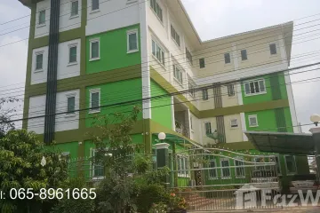 7 Bedroom House for sale in Prachathipat, Pathum Thani