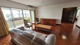 3 Bedroom Condo for rent in Khlong Tan Nuea, Bangkok