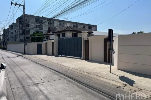 For rent or sale Warehouse 896 sqm in Nong Khaem, Bangkok