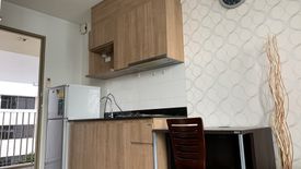 Condo for sale in Bang Lamphu Lang, Bangkok near BTS Krung Thon Buri