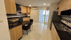 3 Bedroom Condo for sale in Kallista Mansion, Khlong Toei Nuea, Bangkok near BTS Nana