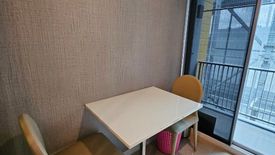 1 Bedroom Condo for sale in Metro Luxe Rama 4, Khlong Toei, Bangkok near BTS Ekkamai