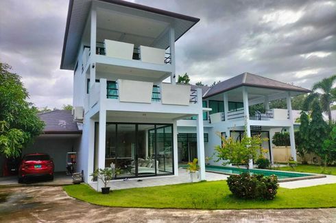 3 Bedroom Villa for sale in Pa Khlok, Phuket