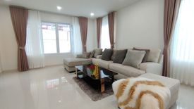 5 Bedroom Villa for rent in Lake Side Court 3, Pong, Chonburi