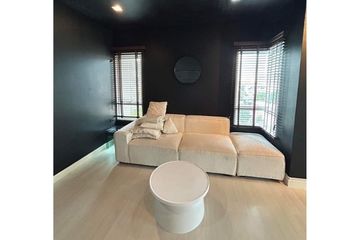 2 Bedroom Condo for sale in Chan Kasem, Bangkok near MRT Lat Phrao