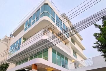 6 Bedroom House for rent in Bang Chak, Bangkok near BTS Punnawithi