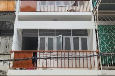 3 Bedroom Townhouse for rent in Nakhon Thai village, Chong Nonsi, Bangkok