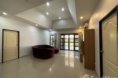 3 Bedroom House for sale in Eakmongkol Village 8, Nong Prue, Chonburi