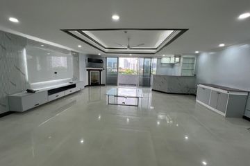 4 Bedroom Condo for sale in Oriental Towers, Khlong Tan Nuea, Bangkok near BTS Thong Lo