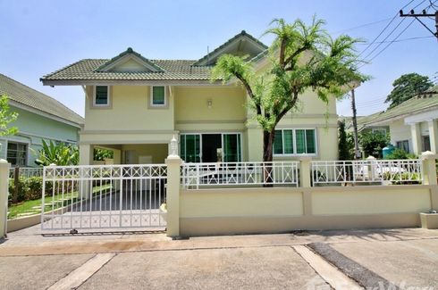 3 Bedroom House for rent in Baan Chalita 1, Na Kluea, Chonburi