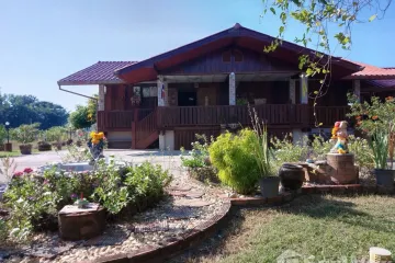 2 Bedroom House for sale in Wang Nuea, Lampang