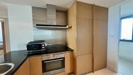 2 Bedroom Condo for sale in Bang Phong Pang, Bangkok