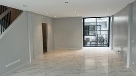3 Bedroom Townhouse for rent in Phra Khanong Nuea, Bangkok near BTS Ekkamai