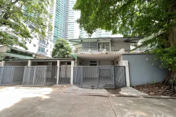 3 Bedroom House for rent in Khlong Toei, Bangkok near BTS Asoke