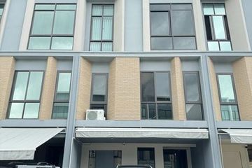 3 Bedroom Townhouse for rent in Estara Haven Pattanakarn 20, Suan Luang, Bangkok