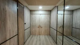 3 Bedroom Condo for sale in Somkid Gardens, Lumpini, Bangkok near BTS Chit Lom