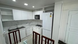 1 Bedroom Condo for rent in Chong Nonsi, Bangkok