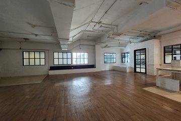 Office for rent in Yan Nawa, Bangkok