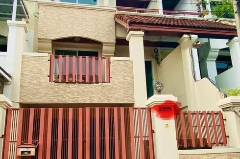 5 Bedroom Townhouse for rent in VILLA NAKARIN ONNUCH-WONGWAEN, Prawet, Bangkok