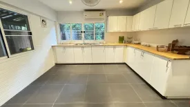 5 Bedroom House for rent in Bang Kapi, Bangkok near MRT Pradit Manutham