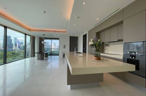 2 Bedroom Condo for rent in Sindhorn Tonson, Lumpini, Bangkok near BTS Ratchadamri