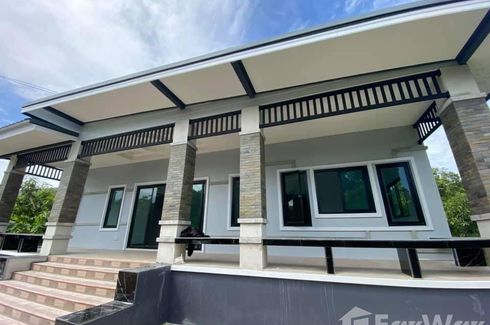 3 Bedroom House for sale in Ban Lat, Phetchaburi