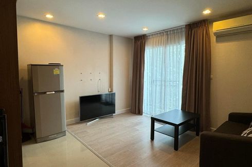 1 Bedroom Condo for sale in Sam Sen Nai, Bangkok