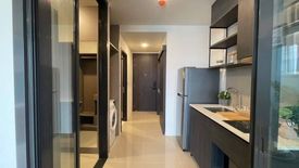 1 Bedroom Condo for rent in XT Huaikhwang, Din Daeng, Bangkok near MRT Huai Khwang