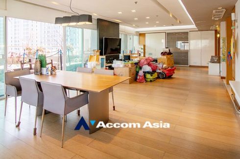 3 Bedroom Condo for sale in Le Raffine Sukhumvit 24, Khlong Tan, Bangkok near BTS Phrom Phong