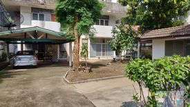 5 Bedroom House for sale in Phra Khanong, Bangkok near BTS Ekkamai