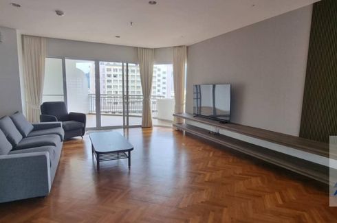 3 Bedroom Apartment for rent in Silom, Bangkok near BTS Chong Nonsi